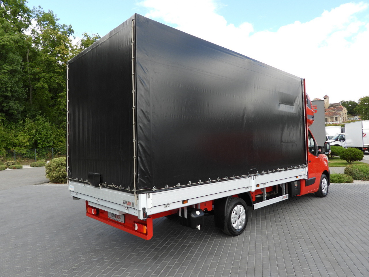 RENAULT MASTER TARPAULIN 10 PALLETS WEBASTO CRUISE CONTROL LED LIGHTS AIR CONDITIONING 165HP - Transportbil med kapell: bild 3 RENAULT MASTER TARPAULIN 10 PALLETS WEBASTO CRUISE CONTROL LED LIGHTS AIR CONDITIONING 165HP - Transportbil med kapell: bild 3