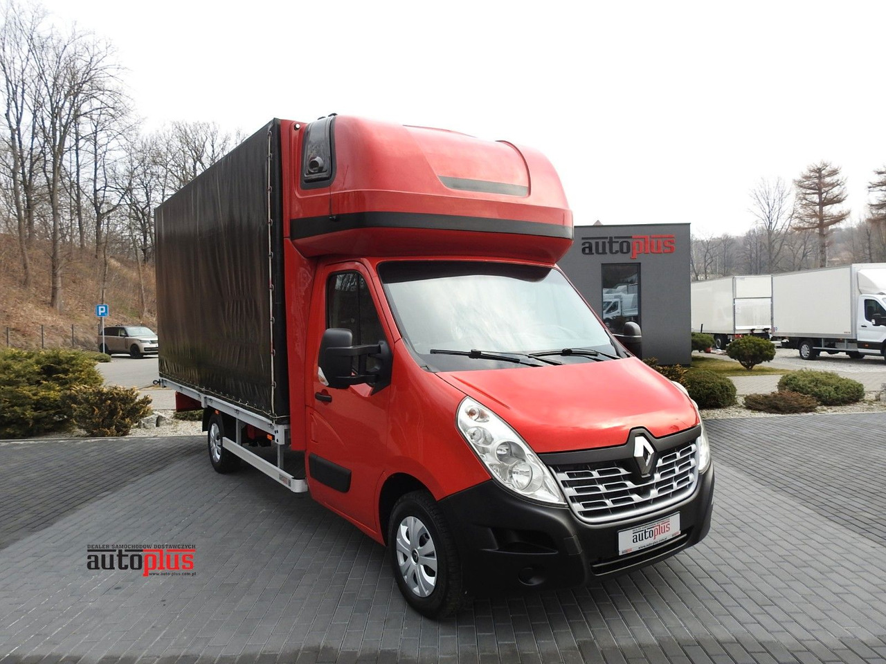 Renault MASTER PRITSCHE PLANE 10 PALETTEN WEBASTO - Transportbil med kapell: bild 1 Renault MASTER PRITSCHE PLANE 10 PALETTEN WEBASTO - Transportbil med kapell: bild 1