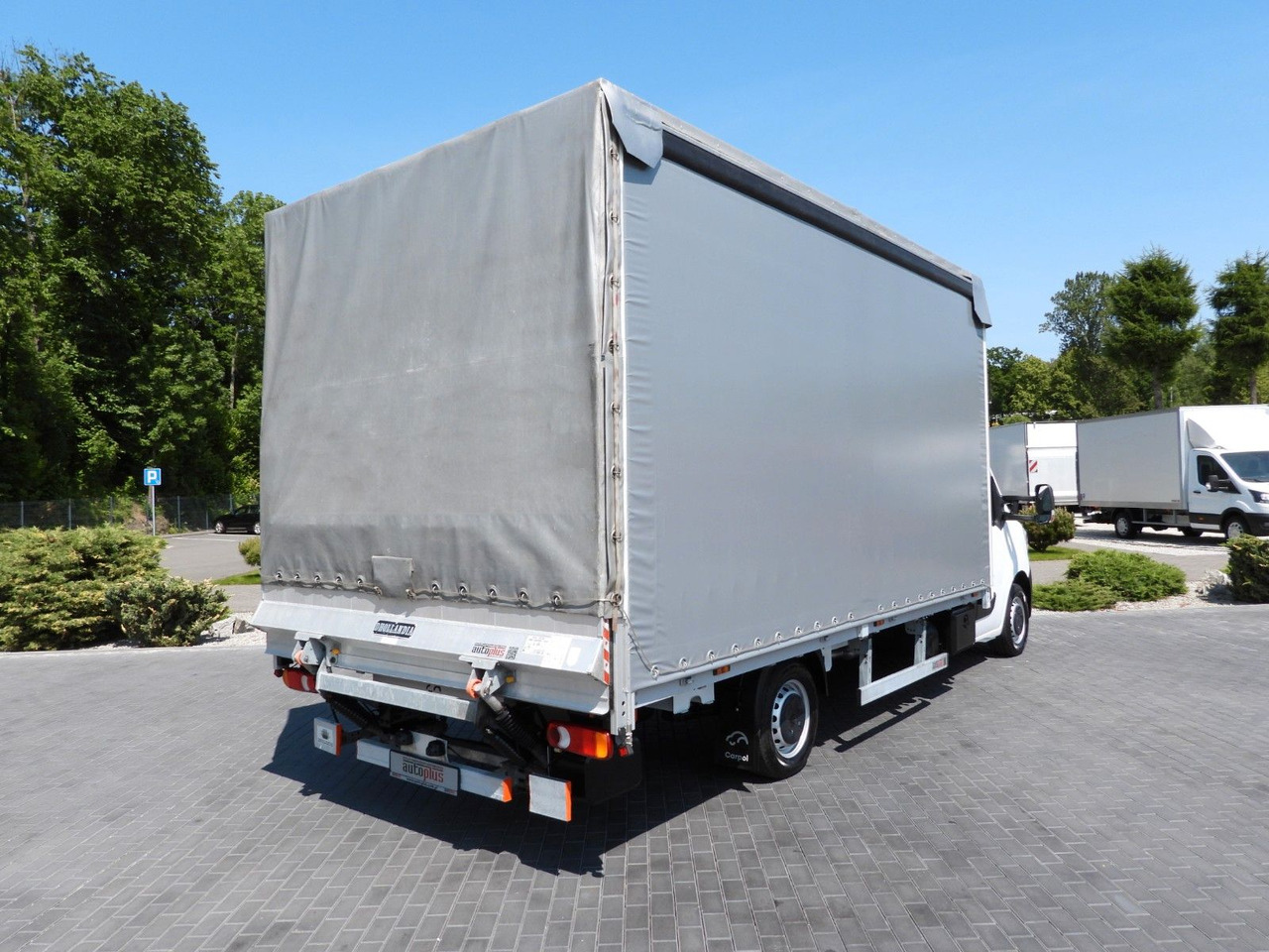 Renault MASTER PRITSCHE PLANE AUFZUG 10 PALETTEN WEBAST - Transportbil med kapell: bild 3 Renault MASTER PRITSCHE PLANE AUFZUG 10 PALETTEN WEBAST - Transportbil med kapell: bild 3