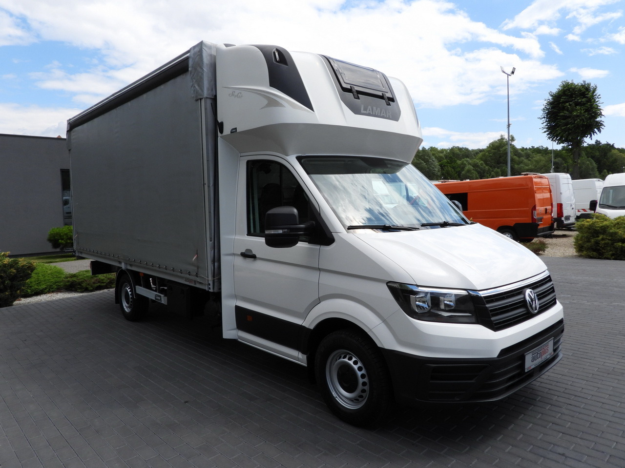 VOLKSWAGEN CRAFTER TARPAULIN 10 PALLETS WEBASTO CRUISE CONTROL AIR CONDITIONING 180HP - Transportbil med kapell: bild 4 VOLKSWAGEN CRAFTER TARPAULIN 10 PALLETS WEBASTO CRUISE CONTROL AIR CONDITIONING 180HP - Transportbil med kapell: bild 4