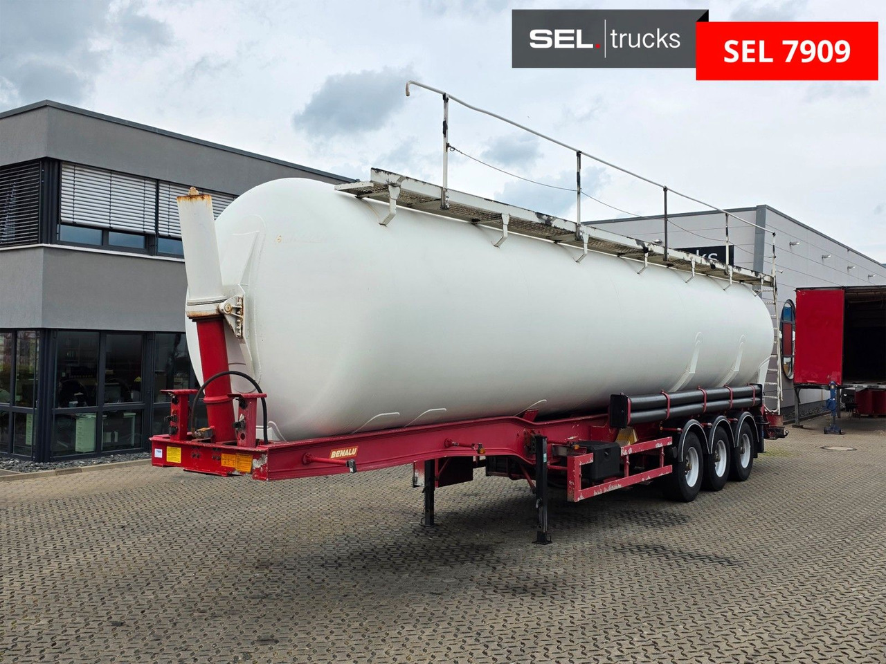 Benalu Neptune 62 / Kippsilo / 62m3 - Bulktrailer: bild 1 Benalu Neptune 62 / Kippsilo / 62m3 - Bulktrailer: bild 1
