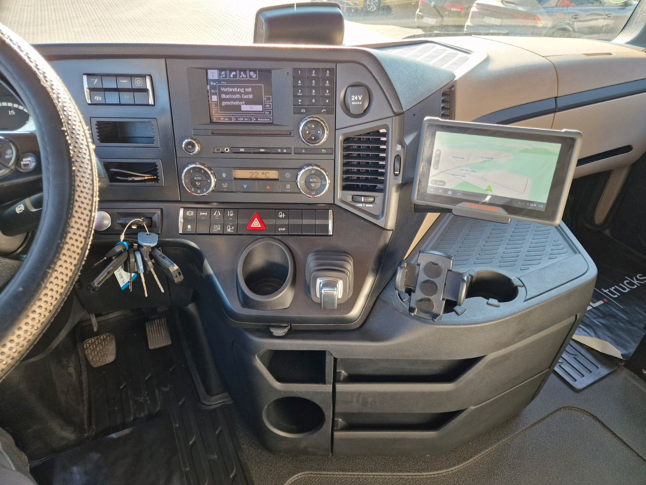 Dragbil Mercedes-Benz Actros 1845 / Retarder / Standklima / Xenon: bild 25