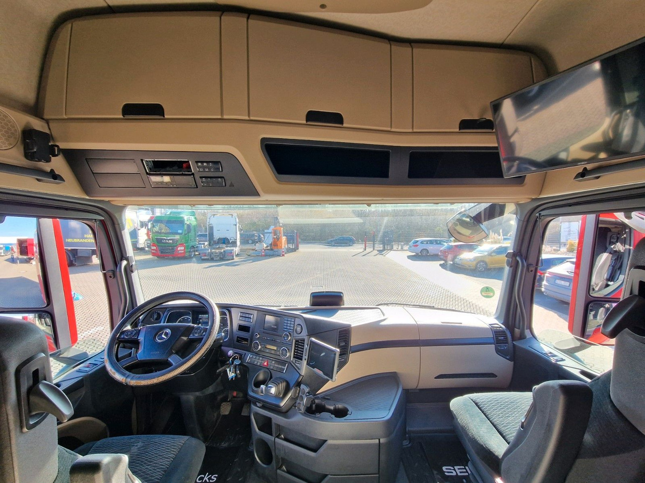 Dragbil Mercedes-Benz Actros 1845 / Retarder / Standklima / Xenon: bild 20