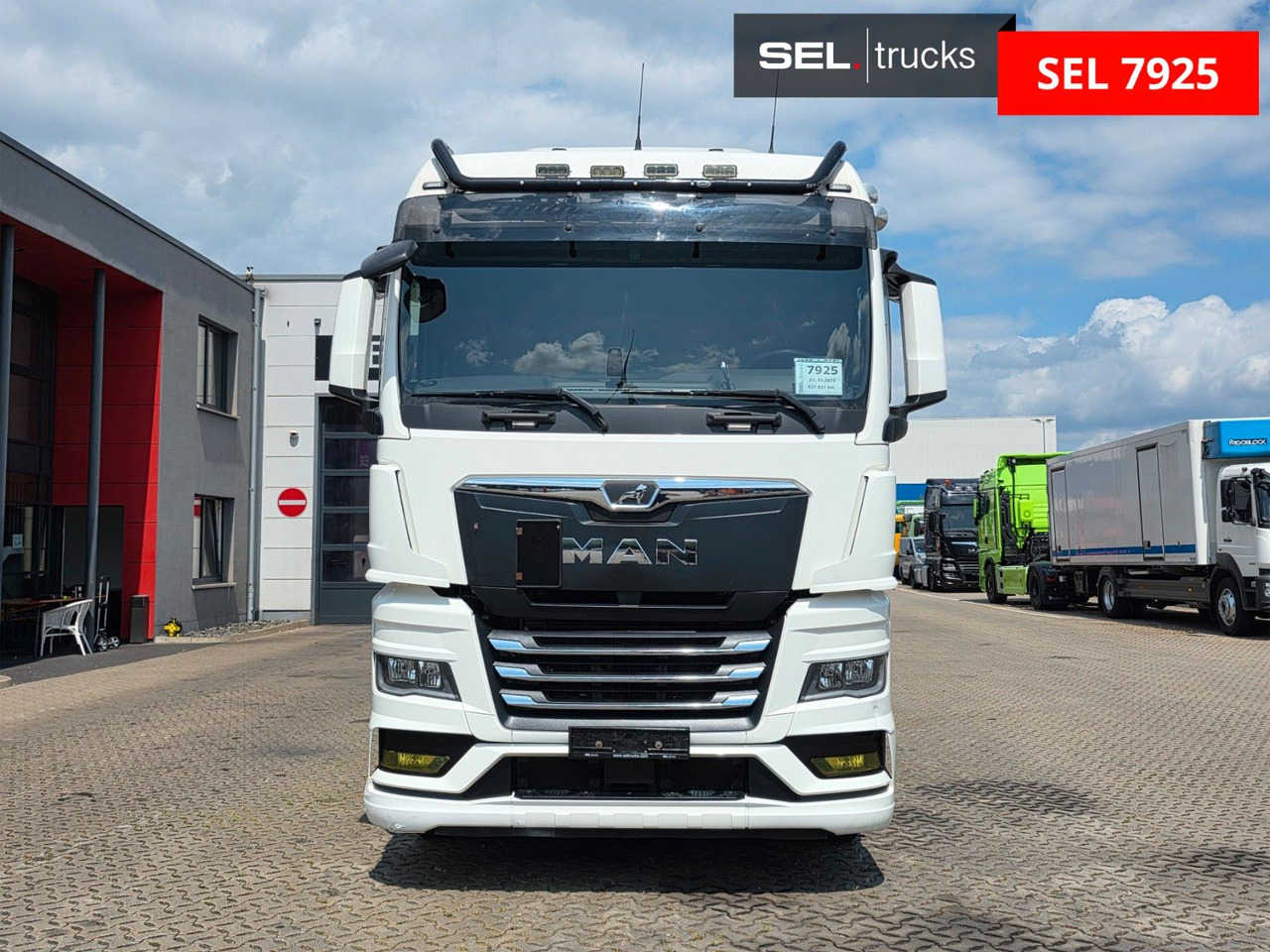 MAN TGX 26.510 6x2-2 LL CH / ZF Intarder / Liftachse - Containerbil/ Växelflak lastbil: bild 2 MAN TGX 26.510 6x2-2 LL CH / ZF Intarder / Liftachse - Containerbil/ Växelflak lastbil: bild 2