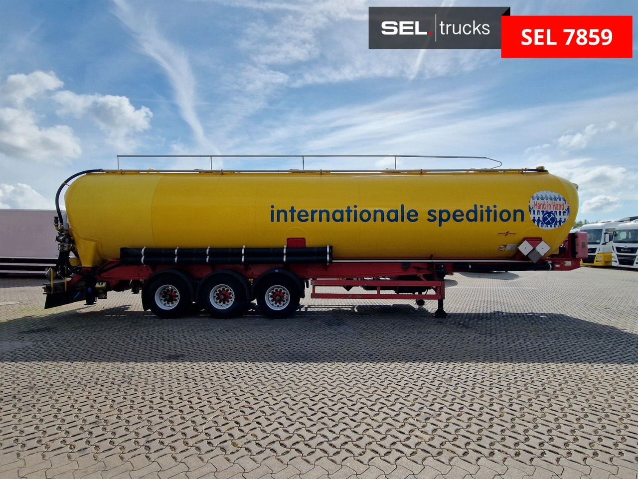Spitzer SK 2766 CAL GGVS / Kippsilo / 66m3 / ADR AT - Bulktrailer: bild 4 Spitzer SK 2766 CAL GGVS / Kippsilo / 66m3 / ADR AT - Bulktrailer: bild 4
