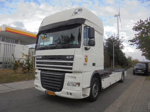 DAF XF 105 410 NL truck - Containerbil/ Växelflak lastbil: bild 1 DAF XF 105 410 NL truck - Containerbil/ Växelflak lastbil: bild 1