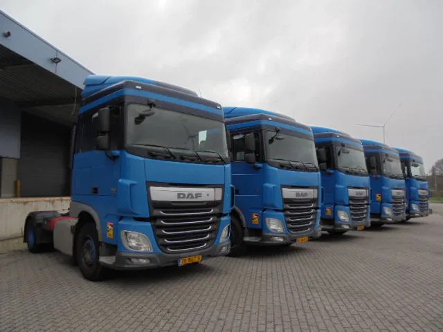 DAF XF XF 106 SPACECAB - Dragbil: bild 3 DAF XF XF 106 SPACECAB - Dragbil: bild 3