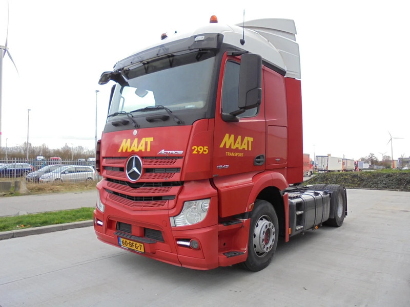 Mercedes-Benz Actros 1943 - Dragbil: bild 1 Mercedes-Benz Actros 1943 - Dragbil: bild 1