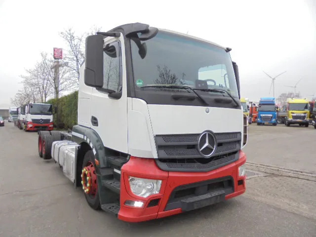 Mercedes-Benz Actros 2340 LL - Biltransportbil lastbil: bild 3 Mercedes-Benz Actros 2340 LL - Biltransportbil lastbil: bild 3