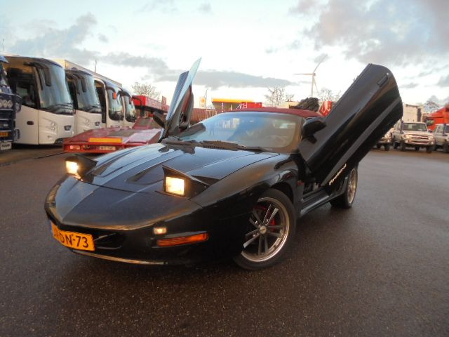 Pontiac Firebird AUT CONVERTIBLE - Personbil: bild 1 Pontiac Firebird AUT CONVERTIBLE - Personbil: bild 1