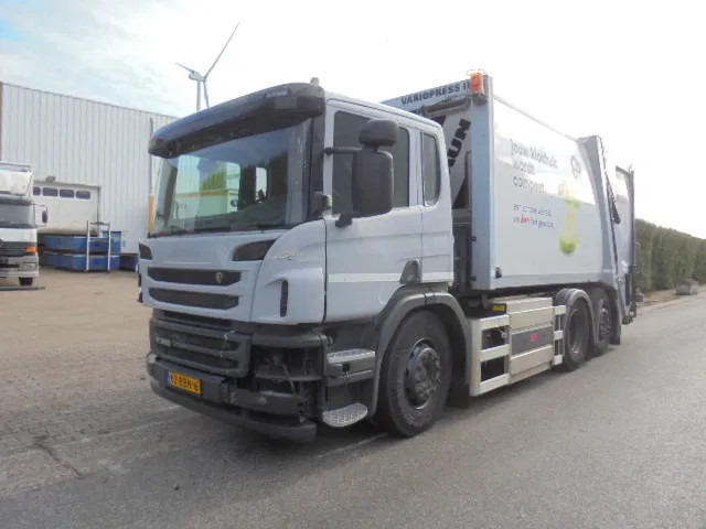Scania P310 6X2 RETARDER NL TRUCK FOR PARTS - Sopbil: bild 1 Scania P310 6X2 RETARDER NL TRUCK FOR PARTS - Sopbil: bild 1