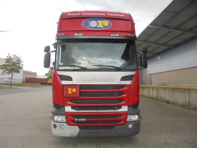 Scania R400 6X2 VOLUME COMBI + RETARDER - Lastbil med skåp: bild 2 Scania R400 6X2 VOLUME COMBI + RETARDER - Lastbil med skåp: bild 2