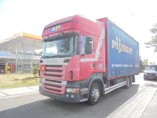 Scania R420 6X2 RETARDER - Lastbil med skåp: bild 1 Scania R420 6X2 RETARDER - Lastbil med skåp: bild 1