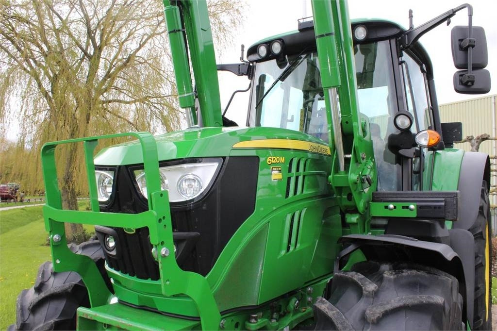 John Deere 6120M with 623R loader - Traktor: bild 3 John Deere 6120M with 623R loader - Traktor: bild 3