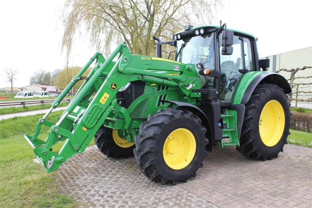 John Deere 6120M with 623R loader - Traktor: bild 5 John Deere 6120M with 623R loader - Traktor: bild 5