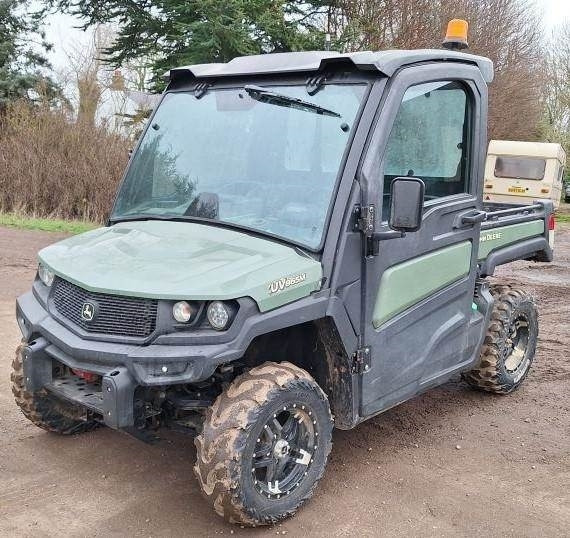John Deere XUV 865M - Fyrhjuling: bild 1 John Deere XUV 865M - Fyrhjuling: bild 1