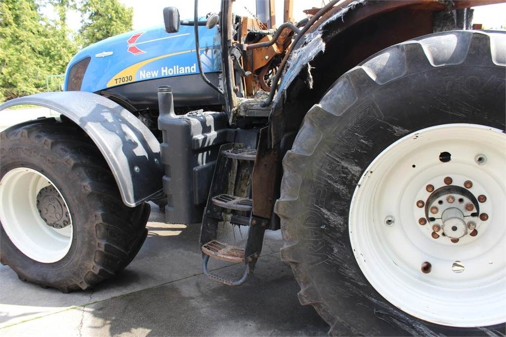 New Holland T7030 - Traktor: bild 5 New Holland T7030 - Traktor: bild 5