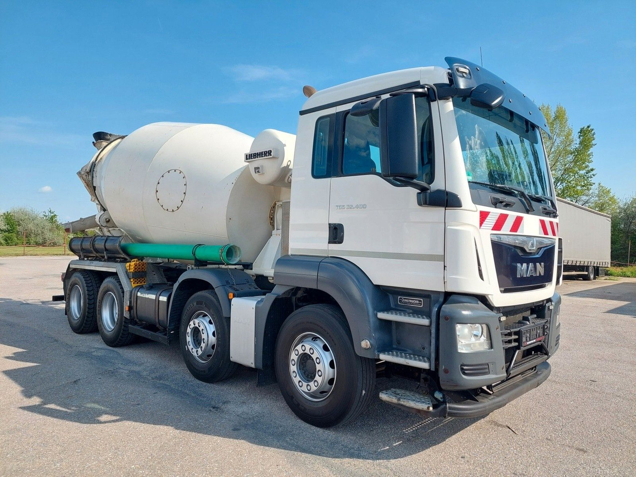 MAN TGS 32.400 8X4 BB Liebherr 9 m³ - Betongbil: bild 2 MAN TGS 32.400 8X4 BB Liebherr 9 m³ - Betongbil: bild 2