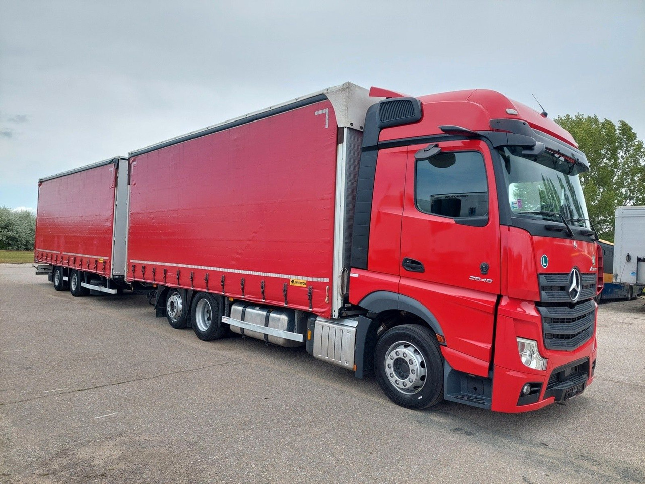 Mercedes-Benz Actros 2545 L/NR 6x2 + Wielton PC2K Durchbar - Kapellbil: bild 2 Mercedes-Benz Actros 2545 L/NR 6x2 + Wielton PC2K Durchbar - Kapellbil: bild 2