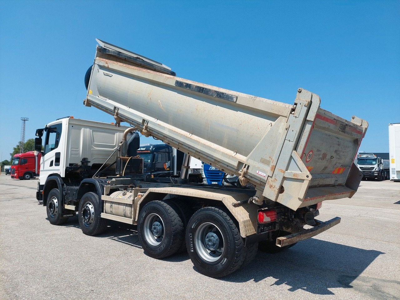 Scania G 450 B8X4HZ 8x4 Bordmatik - Tippbil lastbil: bild 3 Scania G 450 B8X4HZ 8x4 Bordmatik - Tippbil lastbil: bild 3