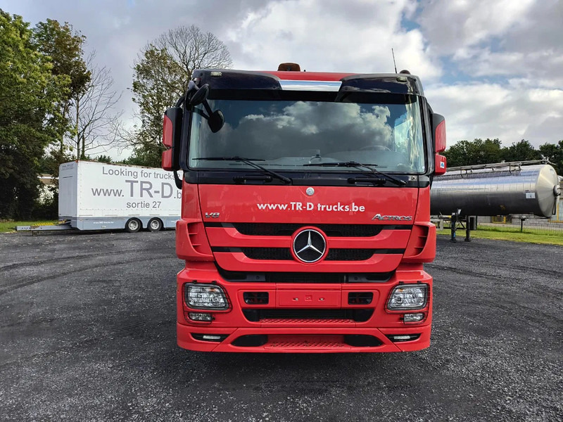 Mercedes-Benz Actros 3360 V8 CRANE HIAB 251S80 - 6X4 - V8 - Timmerbil, Kranbil: bild 2 Mercedes-Benz Actros 3360 V8 CRANE HIAB 251S80 - 6X4 - V8 - Timmerbil, Kranbil: bild 2