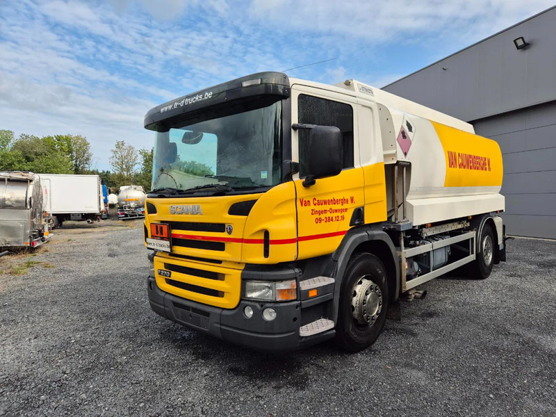 Scania P270 FUEL / CARBURANT 14000L - 4 COMP - Tankbil: bild 1 Scania P270 FUEL / CARBURANT 14000L - 4 COMP - Tankbil: bild 1
