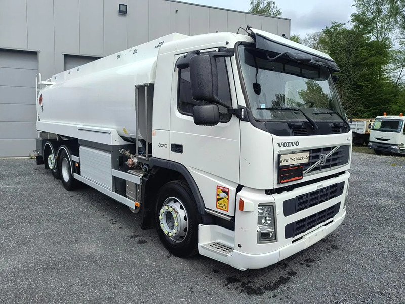 Volvo FM 370 18000L FUEL/CARBURANT - 5 COMP - Tankbil: bild 3 Volvo FM 370 18000L FUEL/CARBURANT - 5 COMP - Tankbil: bild 3