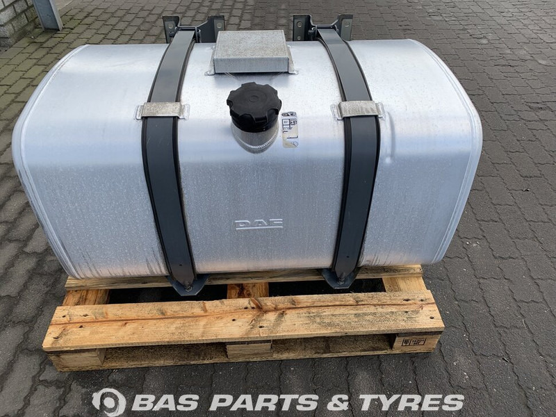 DAF - Bränsletank för Lastbil: bild 1 DAF - Bränsletank för Lastbil: bild 1