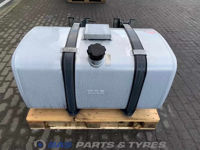 DAF - Bränsletank för Lastbil: bild 1 DAF - Bränsletank för Lastbil: bild 1