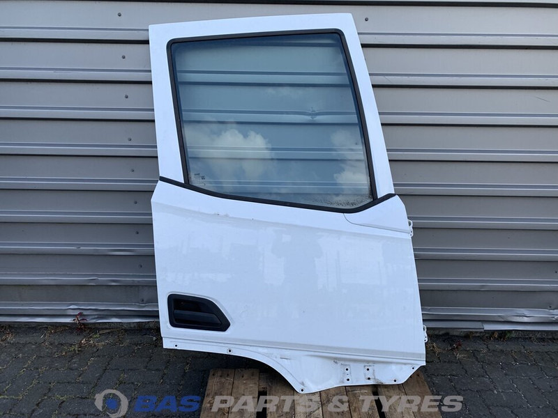 DAF XF G2 - Dörr och reservdelar för Lastbil: bild 1 DAF XF G2 - Dörr och reservdelar för Lastbil: bild 1