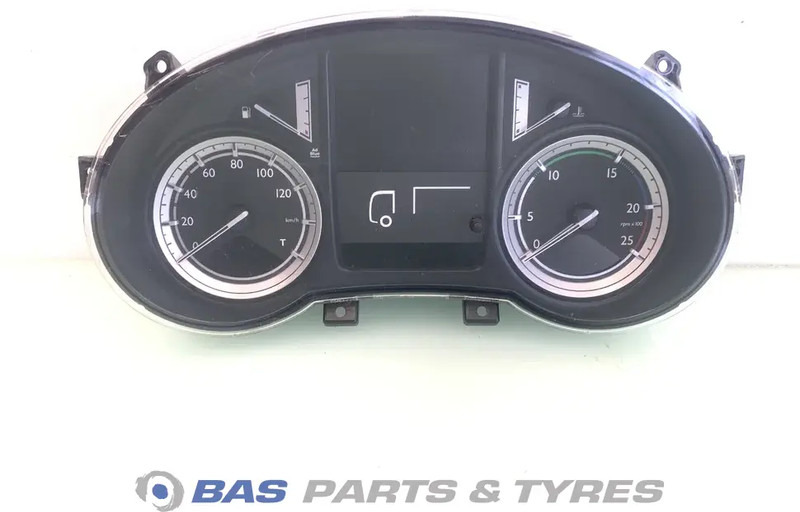 DAF XF106 - Instrumentbräda för Lastbil: bild 1 DAF XF106 - Instrumentbräda för Lastbil: bild 1