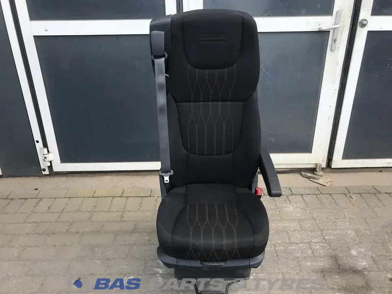 DAF XF106 - Säte för Lastbil: bild 1 DAF XF106 - Säte för Lastbil: bild 1