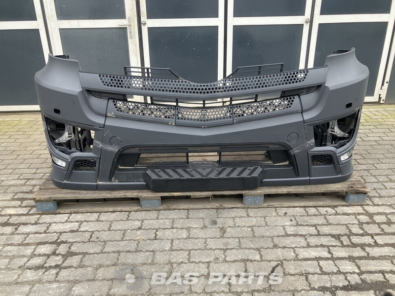 Mercedes-Benz Actros MP4 - Stötfångare för Lastbil: bild 1 Mercedes-Benz Actros MP4 - Stötfångare för Lastbil: bild 1