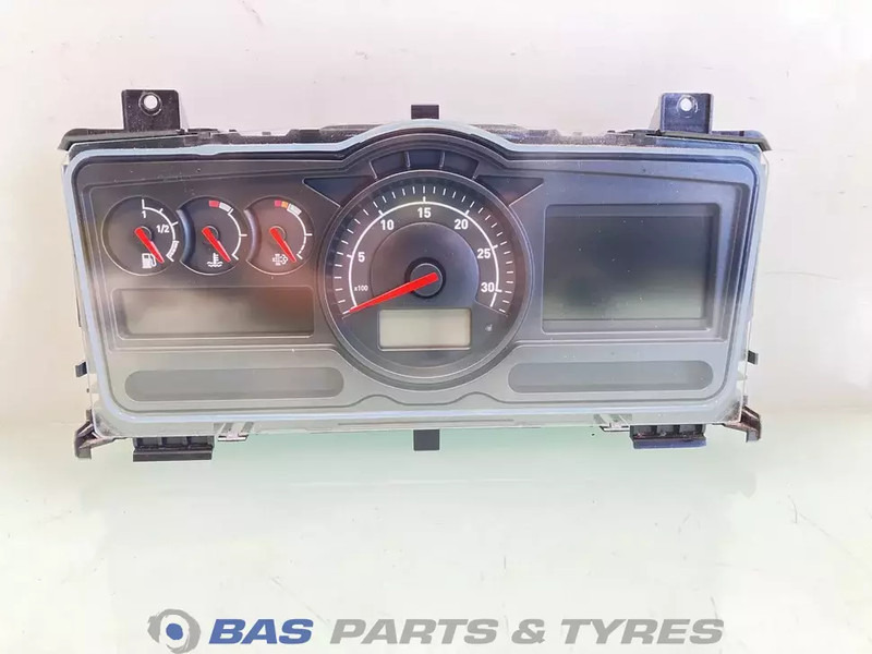 Renault D-Serie - Instrumentbräda för Lastbil: bild 1 Renault D-Serie - Instrumentbräda för Lastbil: bild 1