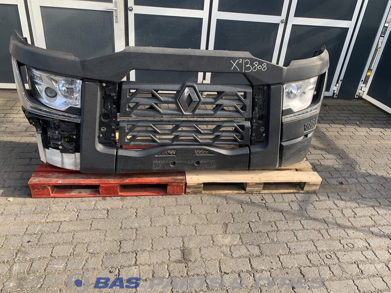 Renault T-Serie - Stötfångare för Lastbil: bild 1 Renault T-Serie - Stötfångare för Lastbil: bild 1