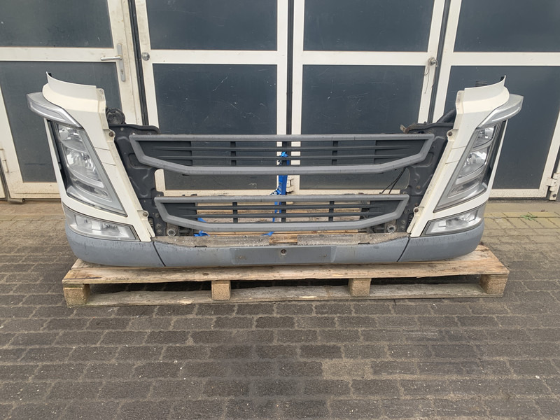 Volvo FH4 - Stötfångare för Lastbil: bild 1 Volvo FH4 - Stötfångare för Lastbil: bild 1
