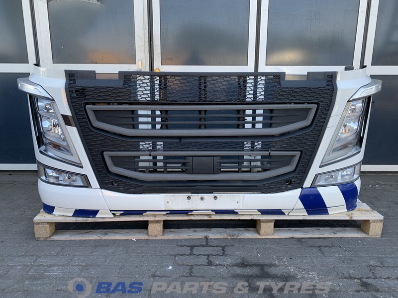 Volvo FH4 - Stötfångare för Lastbil: bild 1 Volvo FH4 - Stötfångare för Lastbil: bild 1