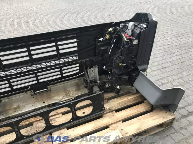 Volvo FM4 - Stötfångare för Lastbil: bild 5 Volvo FM4 - Stötfångare för Lastbil: bild 5