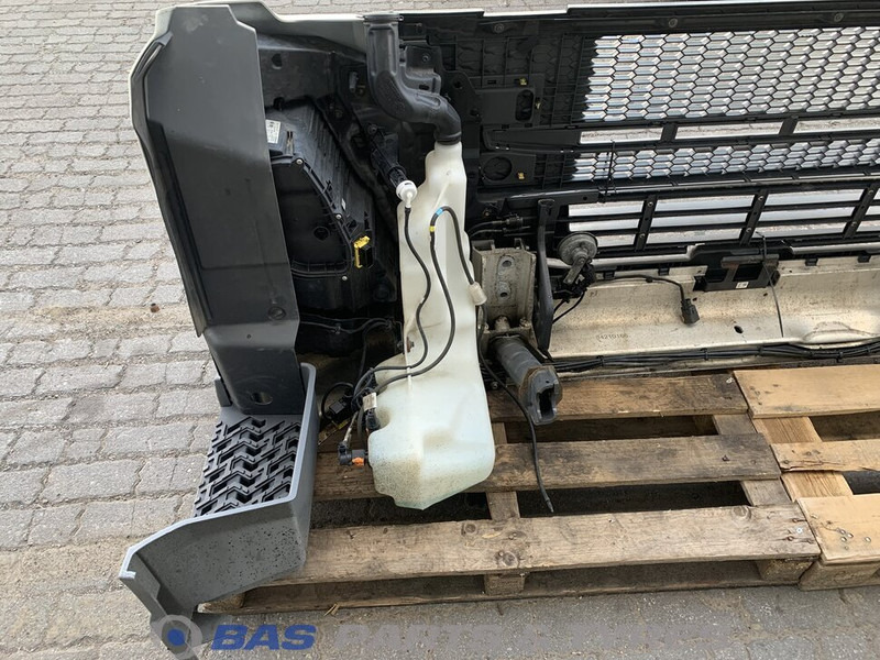Volvo FM5 - Stötfångare för Lastbil: bild 4 Volvo FM5 - Stötfångare för Lastbil: bild 4