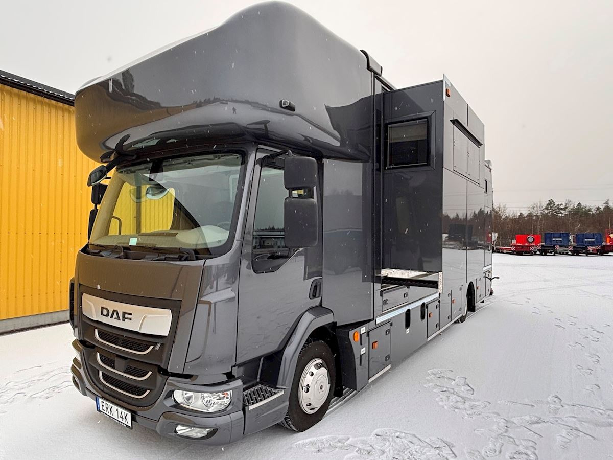 DAF Lehel horsebox 210 LF - Hästbuss: bild 1 DAF Lehel horsebox 210 LF - Hästbuss: bild 1