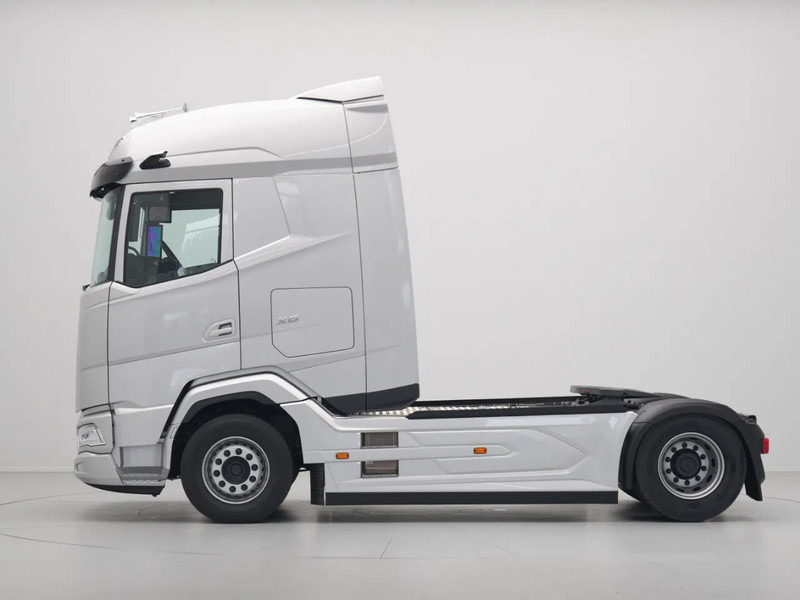 DAF XG 480 FT DVS LEATHER PTO-PREP B3-ALARM SILVER METALLIC (J5320MESI) VECTO 2 - Dragbil: bild 3 DAF XG 480 FT DVS LEATHER PTO-PREP B3-ALARM SILVER METALLIC (J5320MESI) VECTO 2 - Dragbil: bild 3