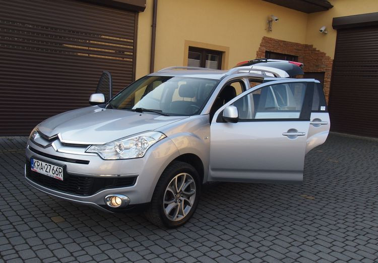 Samochód Citroen C-Crosser 2.2 HDI 2010 Samochód osobowy SUW 4x4 - Personbil: bild 1 Samochód Citroen C-Crosser 2.2 HDI 2010 Samochód osobowy SUW 4x4 - Personbil: bild 1