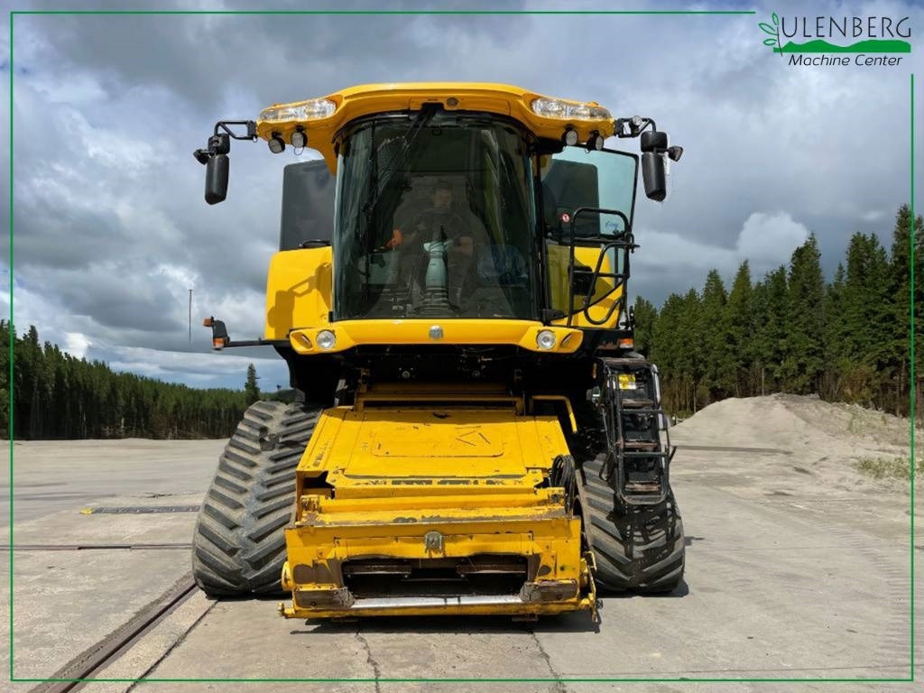 New Holland CR9090 - Skördetröska: bild 2 New Holland CR9090 - Skördetröska: bild 2