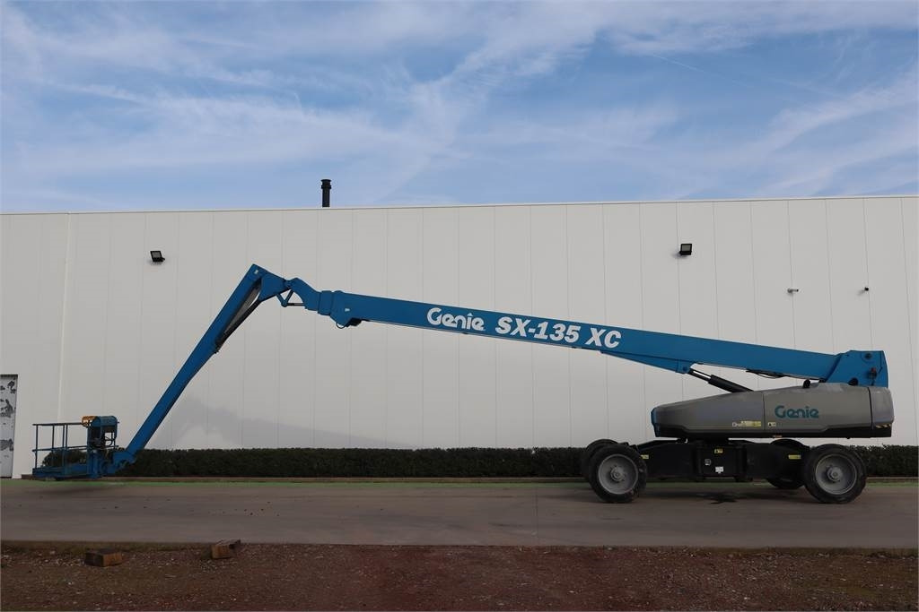 Genie SX135XC - Teleskoplift: bild 1 Genie SX135XC - Teleskoplift: bild 1