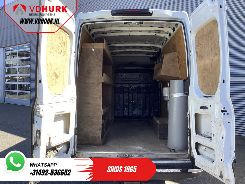 Iveco Daily 35C13V 2.3 L2H2 EXPORT ONLY Dubbel lucht/ 3.5t Trekverm./ Airco/ 3 Persoons/ Gev. Stoel/ Trekhaak - Skåpbil: bild 5 Iveco Daily 35C13V 2.3 L2H2 EXPORT ONLY Dubbel lucht/ 3.5t Trekverm./ Airco/ 3 Persoons/ Gev. Stoel/ Trekhaak - Skåpbil: bild 5