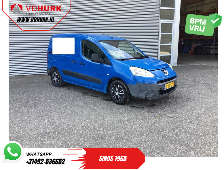 Peugeot Partner 1.6 HDI 90 pk EXPORT ONLY NL Auto/ 3 Pers./ Airco/ Trekhaak - Små skåpbil: bild 1 Peugeot Partner 1.6 HDI 90 pk EXPORT ONLY NL Auto/ 3 Pers./ Airco/ Trekhaak - Små skåpbil: bild 1