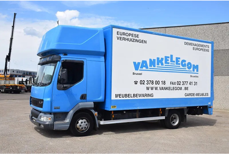 DAF LF 220 LF45 220 - Lastbil med skåp: bild 2 DAF LF 220 LF45 220 - Lastbil med skåp: bild 2