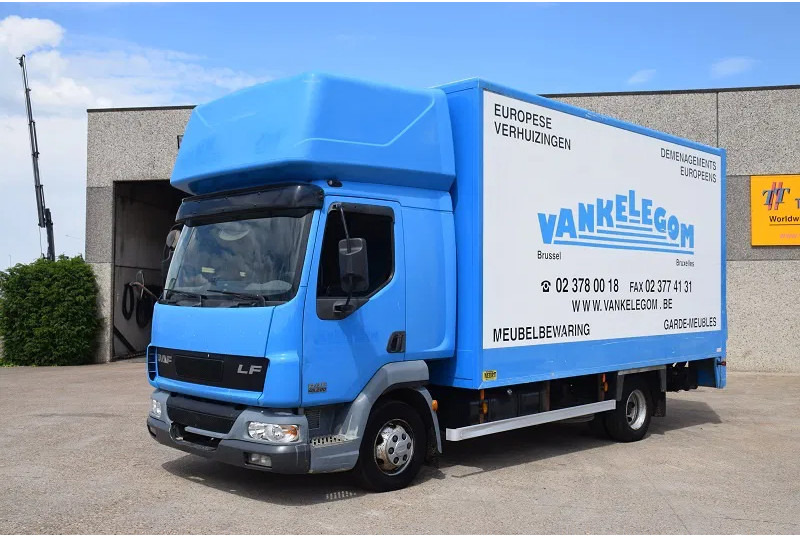 DAF LF 220 LF45 220 - Lastbil med skåp: bild 1 DAF LF 220 LF45 220 - Lastbil med skåp: bild 1