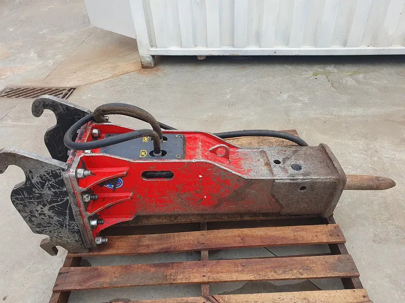 Diversen JB20 - Hydraulisk hammare för Byggmaskiner: bild 1 Diversen JB20 - Hydraulisk hammare för Byggmaskiner: bild 1