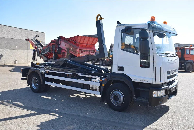 Iveco Iveco Eurocargo 160E25 - Lastväxlare lastbil: bild 5 Iveco Iveco Eurocargo 160E25 - Lastväxlare lastbil: bild 5